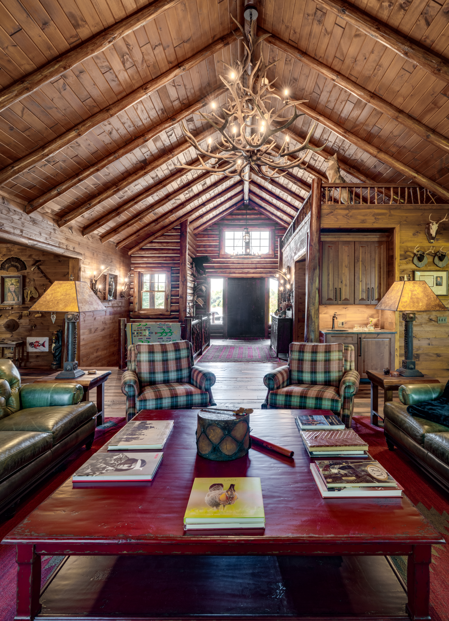 Great Room to Foyer