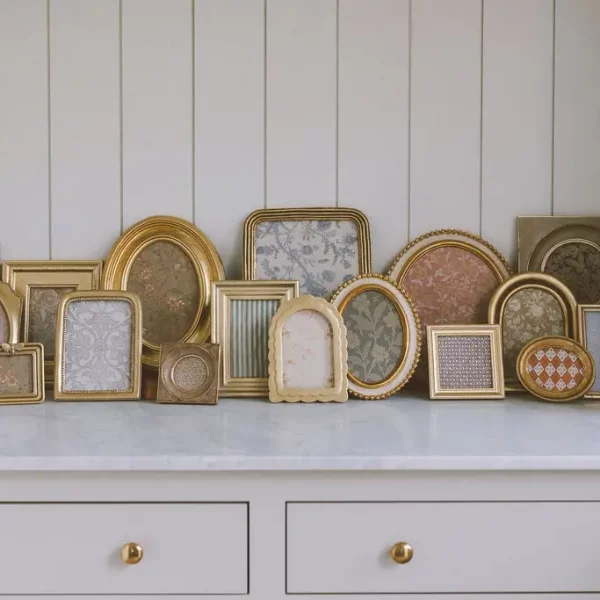Bee Photo Frame - Image 2